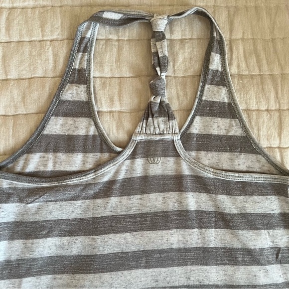 Balance Collection Grey Striped Racerback Linen Blend Tank Top Size Small - Picture 11 of 12